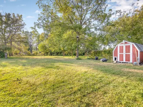 Exterior - 310 N 5th St, Capron, IL 61012 photo 6 of 7