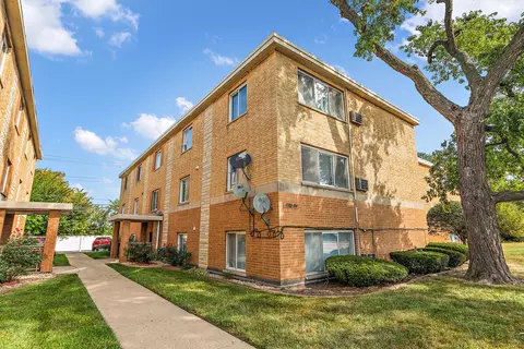5584 S Archer Ave #3C, Chicago, IL 60638