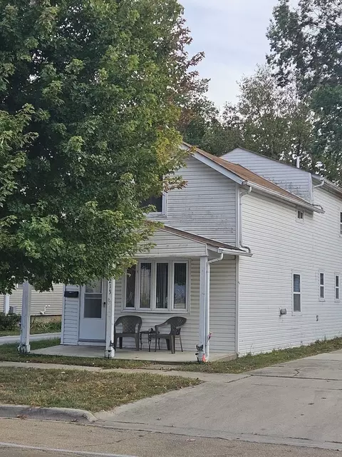 1213 W Main St, Ottawa, IL 61350