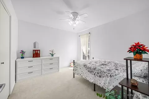 Bedroom - 1306 Dancing Bear Ln, Elgin, IL 60120 photo 3 of 4