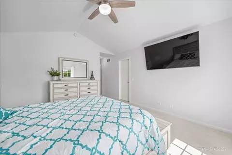 Bedroom - 1306 Dancing Bear Ln, Elgin, IL 60120 photo 2 of 4