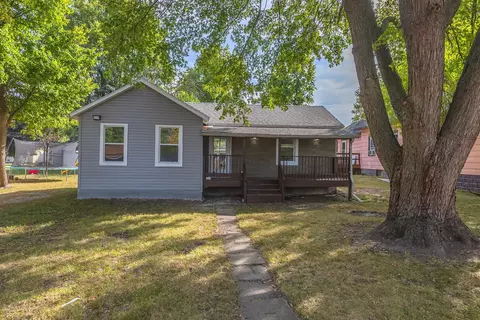 Exterior - 306 E Martin St, Forrest, IL 61741 photo 2 of 9