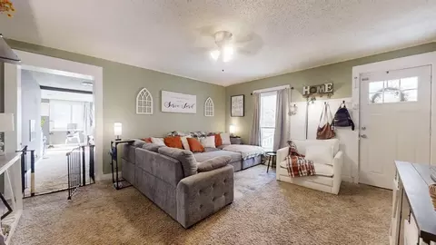 455 E Washington St, Arcola, IL 61910 photo 6