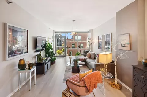 Living - 123 S Green St #409B, Chicago, IL 60607 photo 1 of 2