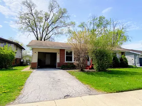 3317 Woodworth Pl, Hazel Crest, IL 60429