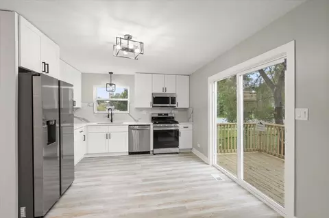 Kitchen - 204 N Keystone Ave, Chicago, IL 60624 photo 1 of 2