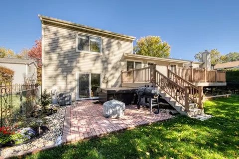 104 Croftwood Ct, Rolling Meadows, IL 60008 photo 17