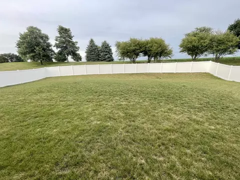 Exterior - 2702 Deer Crossing Dr, Plainfield, IL 60586 photo 2 of 3