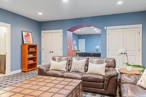 Undisclosed, Winnetka, IL 60093 photo 47