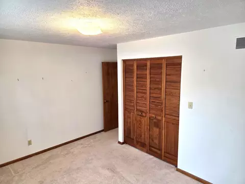 Bedroom - 205 Briar Ln, Morris, IL 60450 photo 1 of 2