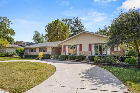 3318 Indianwood Ln, Joliet, IL 60431