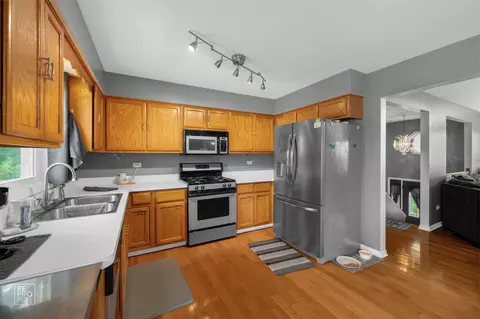 Kitchen - 6911 Astoria Dr, Plainfield, IL 60586 photo 1 of 1