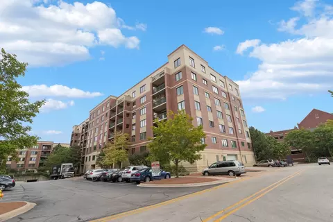 20 S Main St #312, Mount Prospect, IL 60056