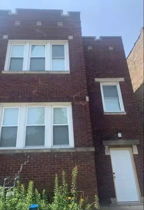 5642 S Loomis Blvd, Chicago, IL 60636