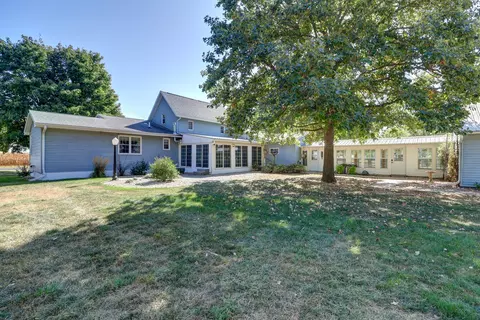 8449 Hickory Hills Rd, Rock Falls, IL 61071