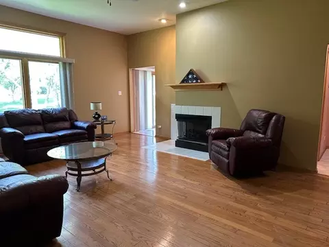 Living - Undisclosed, Matteson, IL 60443 photo 9 of 14