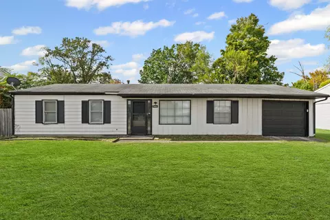 1407 Kenwood Rd, Champaign, IL 61821