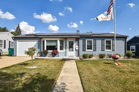 613 Jordan Ave, Romeoville, IL 60446