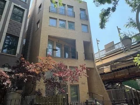 1543 N Hudson Ave #2, Chicago, IL 60610