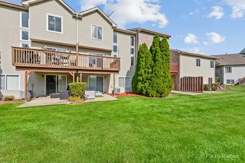 3131 Cypress Ct, Mchenry, IL 60051 photo 4