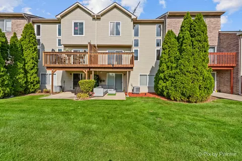 3131 Cypress Ct, Mchenry, IL 60051 photo 3