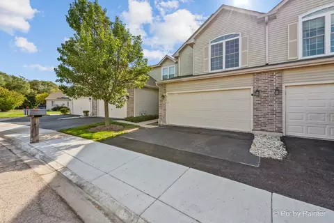 3131 Cypress Ct, Mchenry, IL 60051