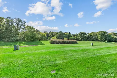 3131 Cypress Ct, Mchenry, IL 60051 photo 7