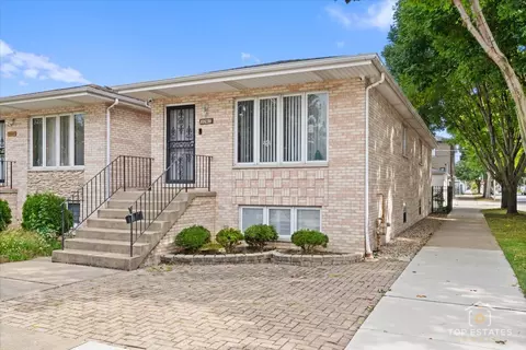 3267 S Hamilton Ave, Chicago, IL 60608