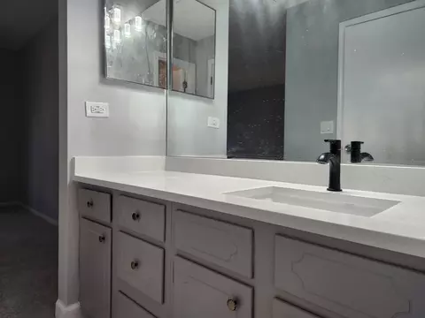 Bath - 1044 Creekside Ct #2B, Wheeling, IL 60090 photo 4 of 6