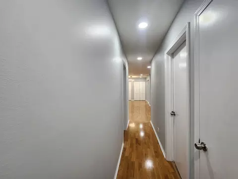 Entry Way - 1044 Creekside Ct #2B, Wheeling, IL 60090 photo 2 of 2