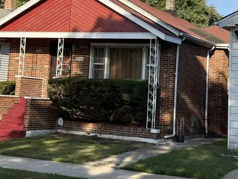 10205 S Yale Ave, Chicago, IL 60628