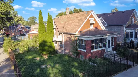 8852 S Wallace St, Chicago, IL 60620