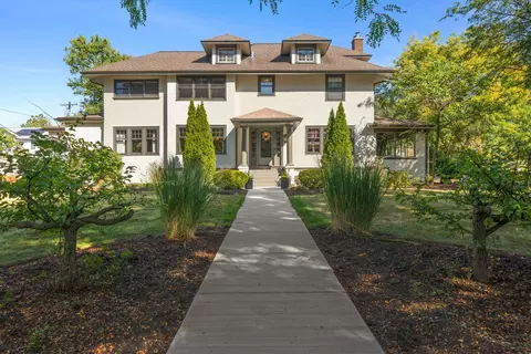 215 Elm Ave, La Grange, IL 60525