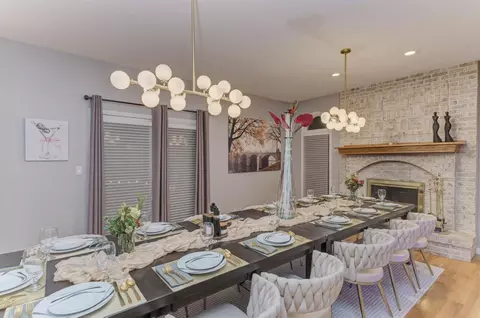 Dining - 420 Ford Ln, Bartlett, IL 60103 photo 3 of 11