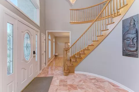 Entry Way - 420 Ford Ln, Bartlett, IL 60103 photo 1 of 9