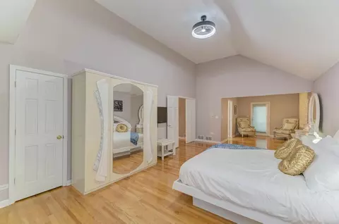 Bedroom - 420 Ford Ln, Bartlett, IL 60103 photo 1 of 14