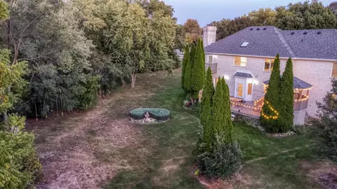 Exterior - 420 Ford Ln, Bartlett, IL 60103 photo 2 of 25