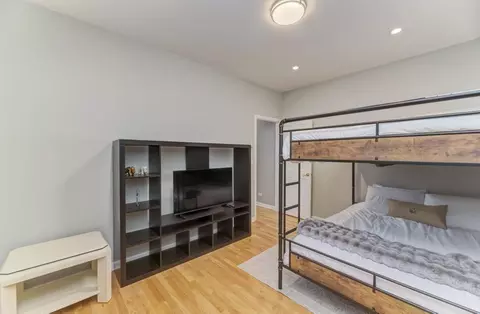 Bedroom - 420 Ford Ln, Bartlett, IL 60103 photo 5 of 14