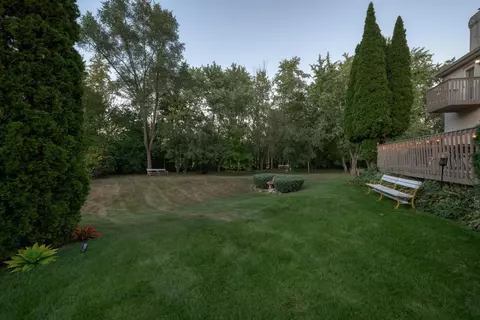 Exterior - 420 Ford Ln, Bartlett, IL 60103 photo 16 of 25