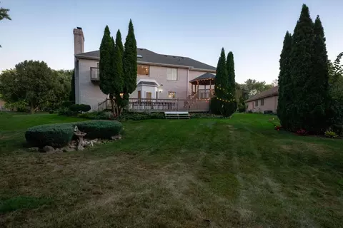 Exterior - 420 Ford Ln, Bartlett, IL 60103 photo 3 of 25