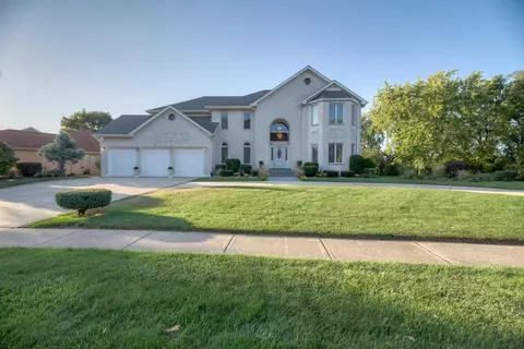 Exterior - 420 Ford Ln, Bartlett, IL 60103 photo 20 of 25