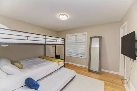 Bedroom - 420 Ford Ln, Bartlett, IL 60103 photo 8 of 14