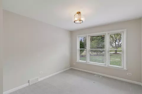 Other - 341 Fairway View Dr, Algonquin, IL 60102 photo 2 of 6
