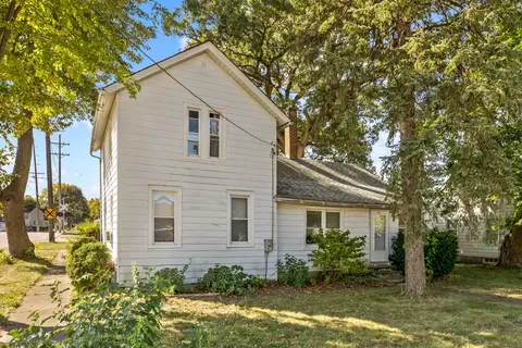 125 Mill Ave, Hampshire, IL 60140