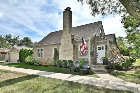247 Harlem Ave, Glenview, IL 60025 photo 2