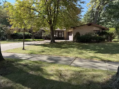 17324 Greenwood Ave, South Holland, IL 60473