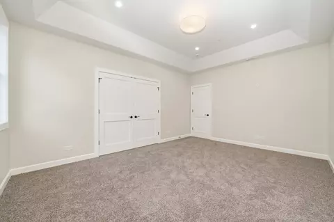 Bedroom - 926 E Crest Ave, Addison, IL 60101 photo 3 of 6