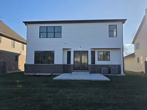 Exterior - 926 E Crest Ave, Addison, IL 60101 photo 5 of 5