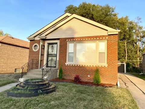 Exterior - Undisclosed, Chicago, IL 60643 photo 2 of 2