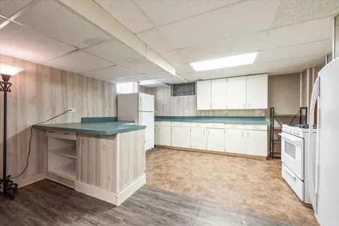 Kitchen - 21 N Edison Ave, Elgin, IL 60123 photo 3 of 3